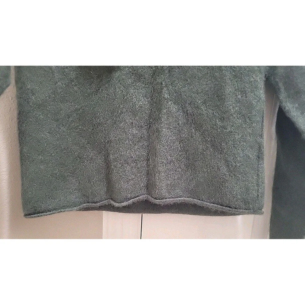 Free People 100% Cashmere ? Green Turtleneck Cropped Women Sweater Size XXS/XS - Picture 10 of 15